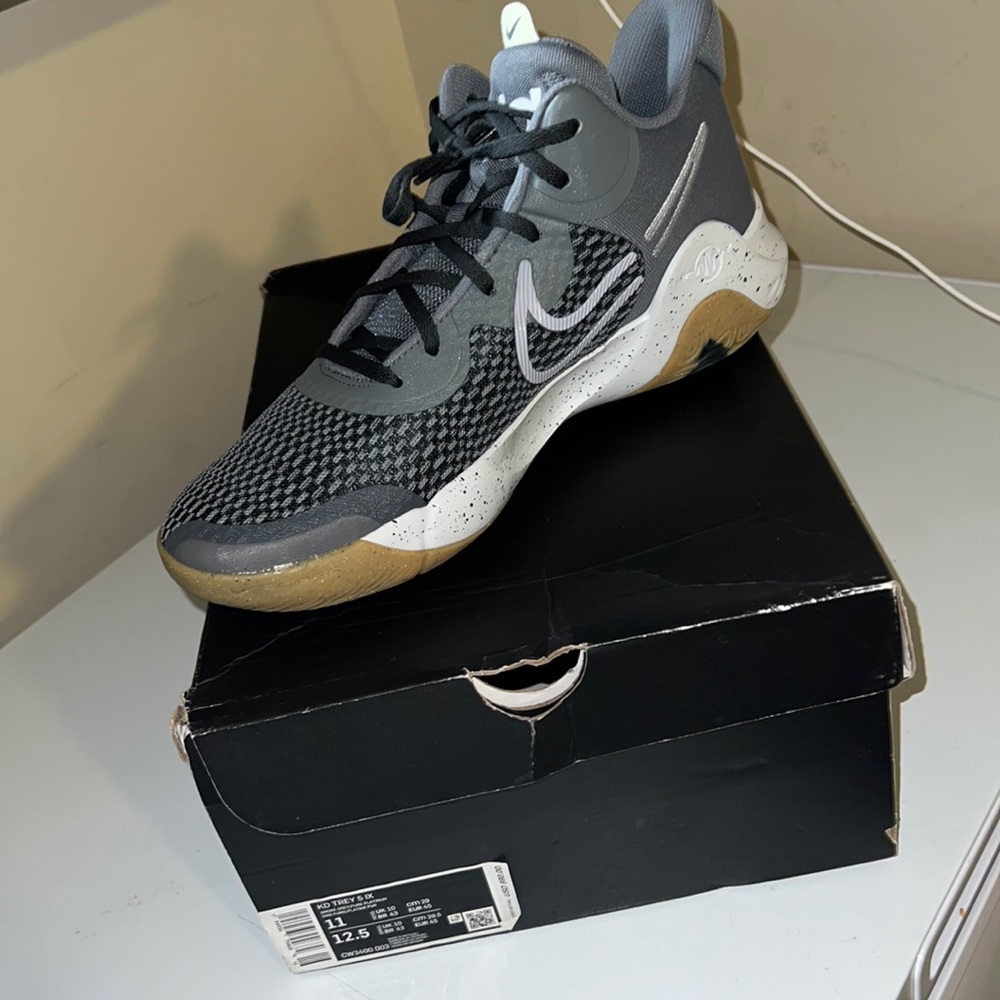 KD Trey 5 IX